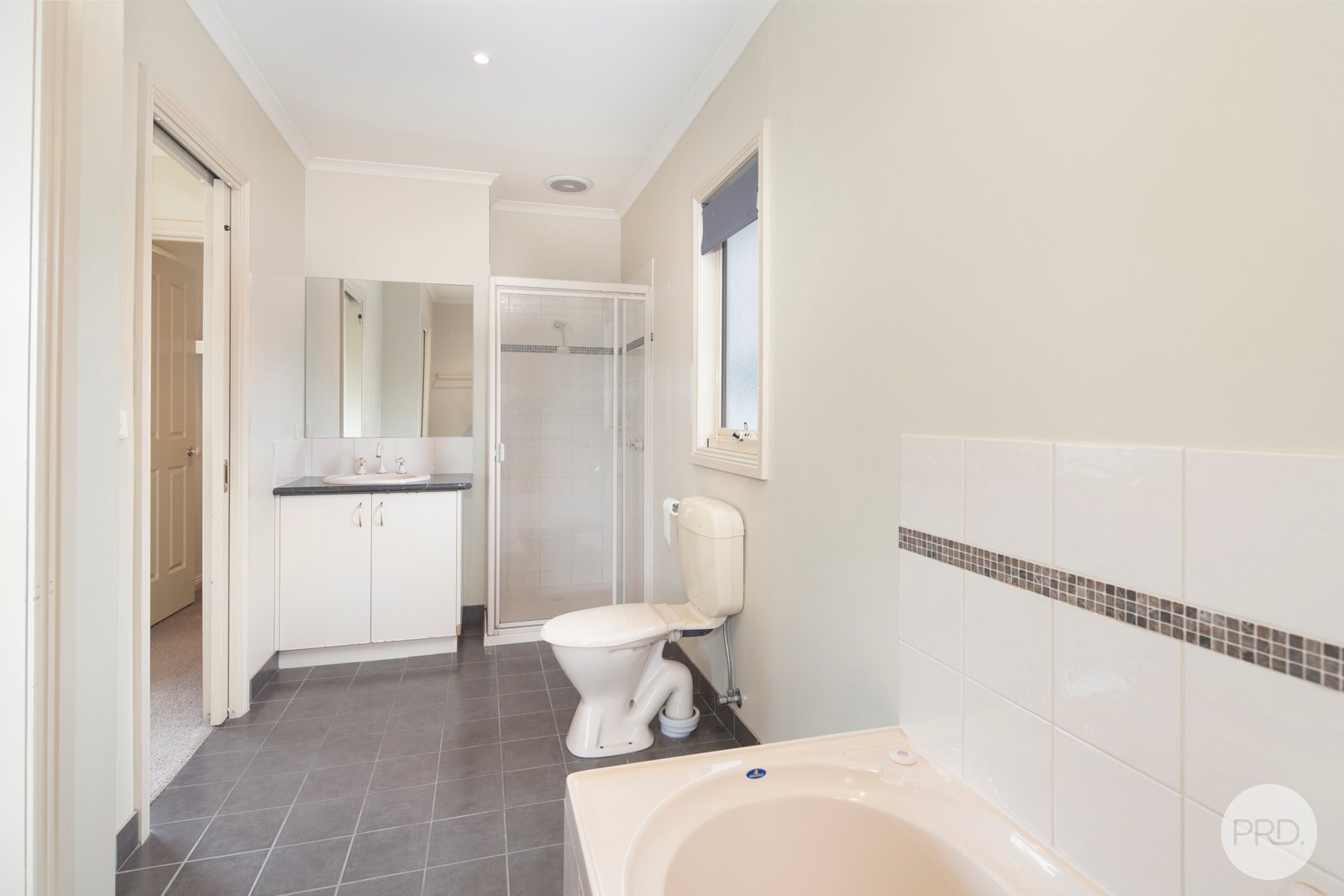 2/823 Barkly Street MOUNT PLEASANT 8