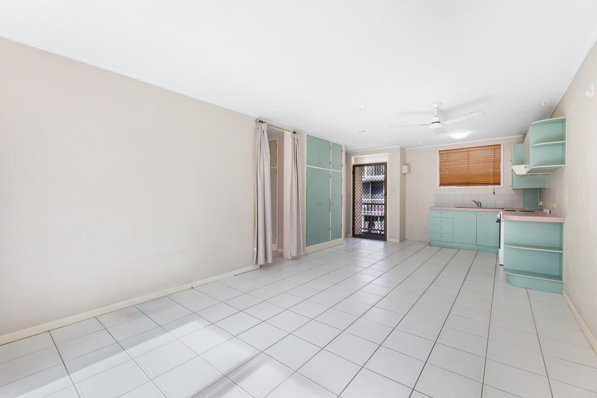 28/286 The Esplanade Burleigh Heads 3