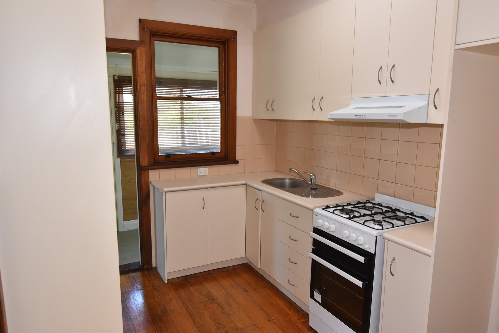 Gallery: 283 Autumn Street Street