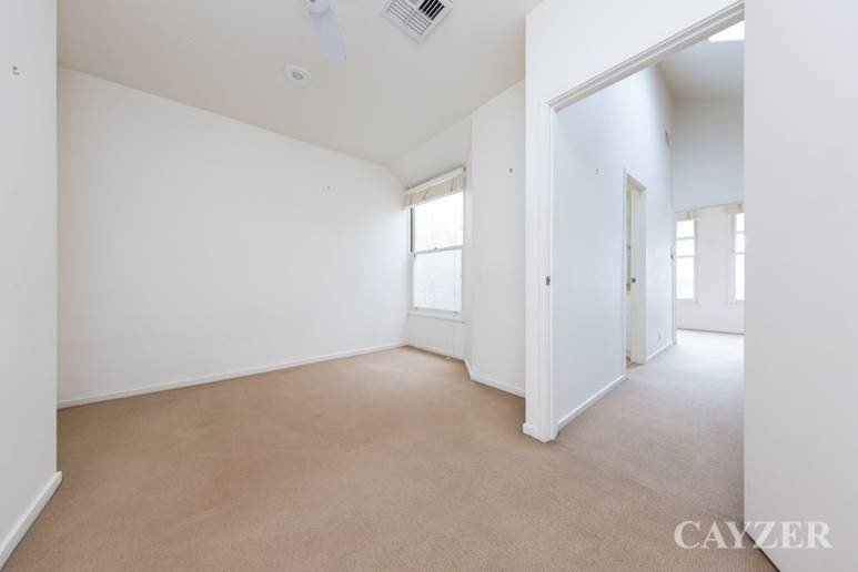 Gallery: 283 Cecil Street