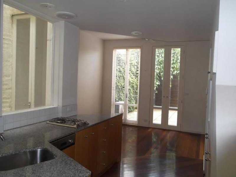 Gallery: 283 Cecil Street
