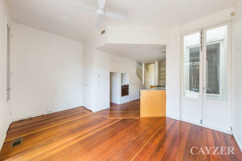 Gallery: 283 Cecil Street