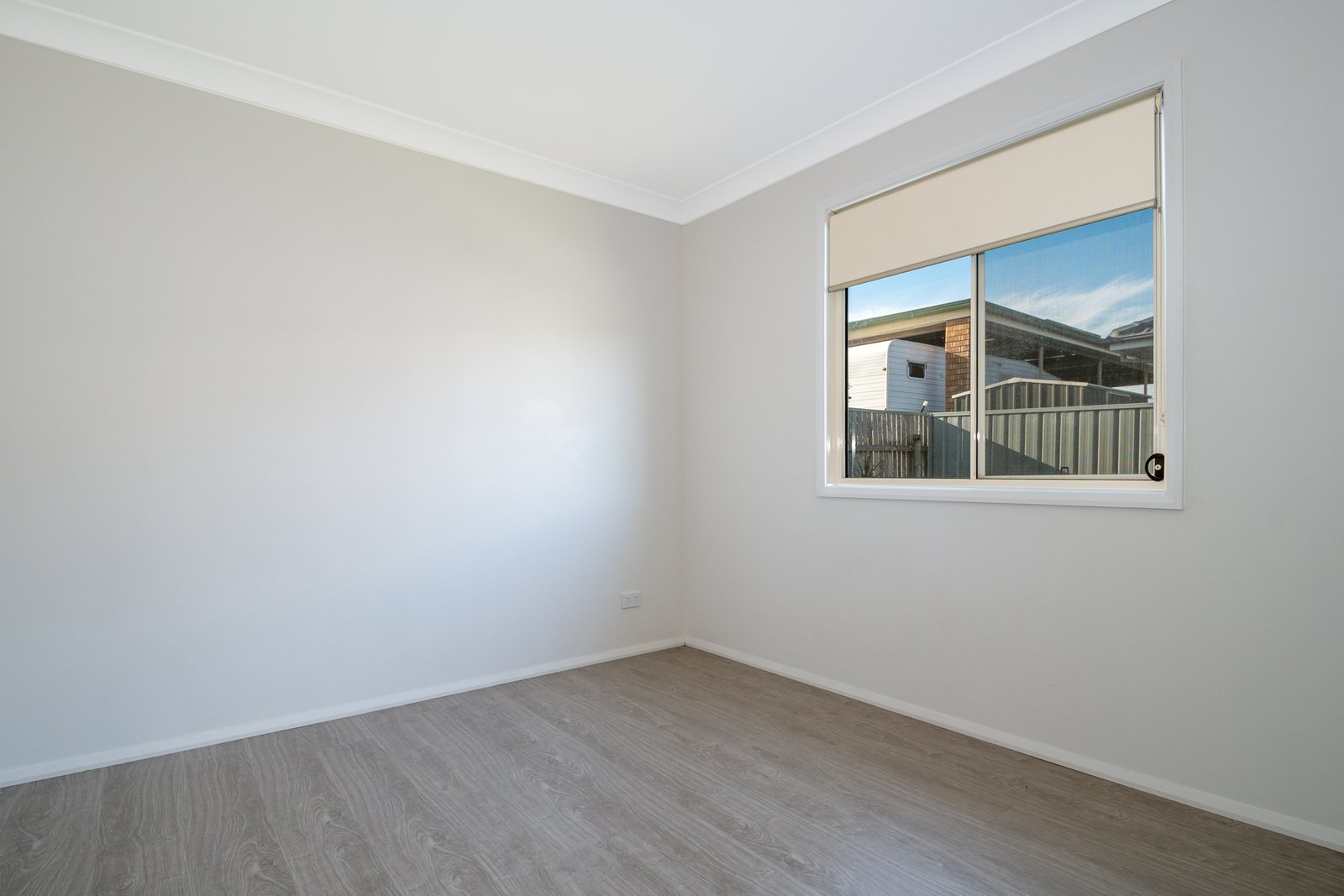 2/83 Kanahooka Rd  KANAHOOKA 6