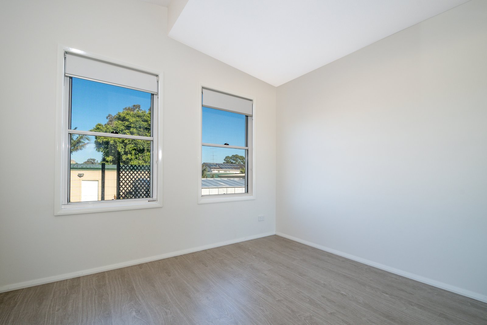 2/83 Kanahooka Rd  KANAHOOKA 4