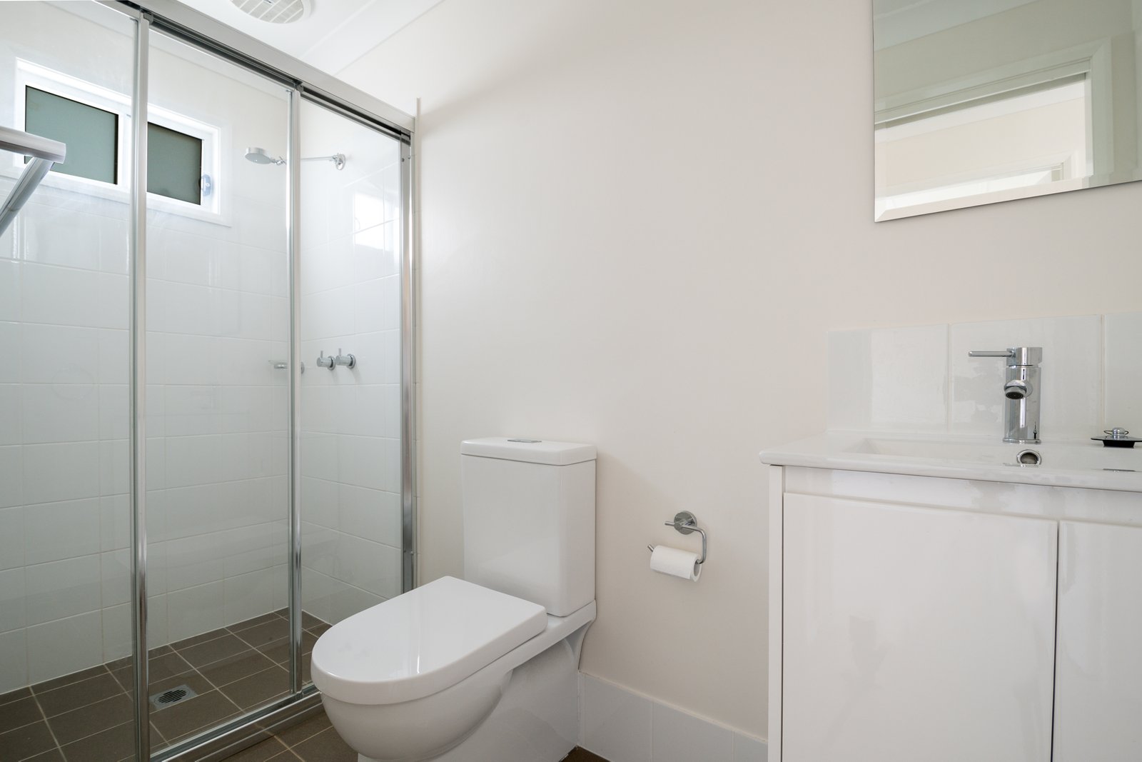 2/83 Kanahooka Rd  KANAHOOKA 5