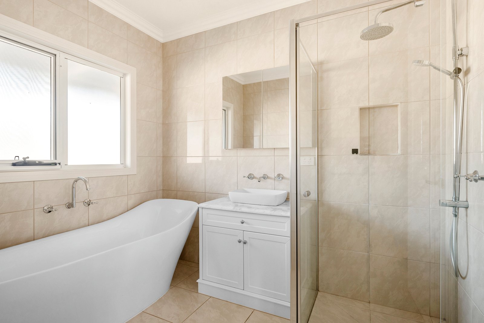 Real Estate and Property in 283 Redesdale Road, Kyneton, VIC