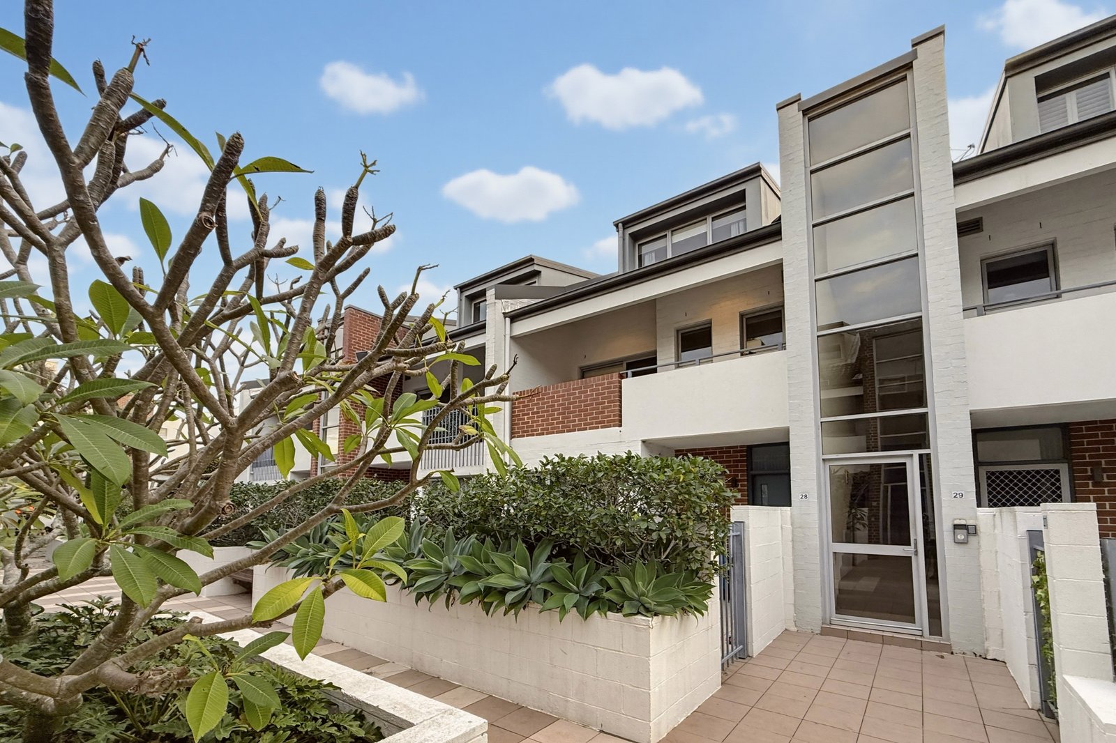 28/30 Stephen Road BOTANY 15