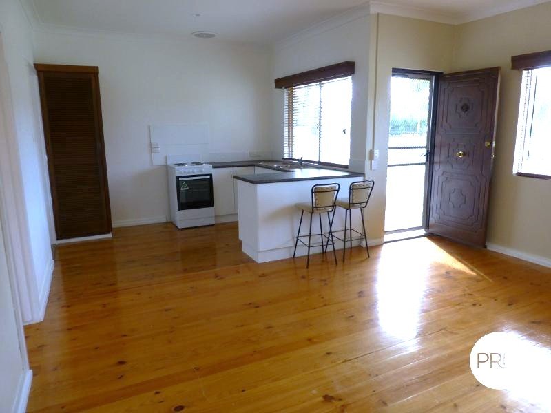 2/832 Frauenfelder Street NORTH ALBURY 3