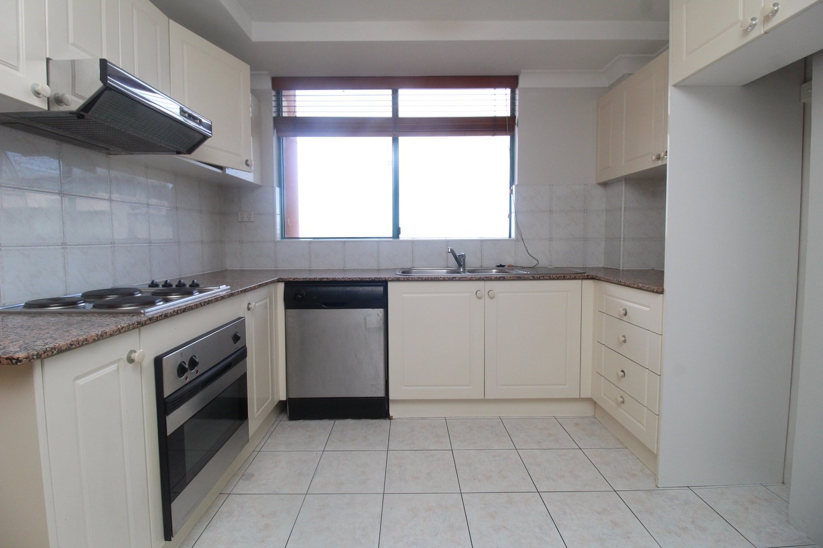 28/334 BAY Street BRIGHTON LE SANDS 3