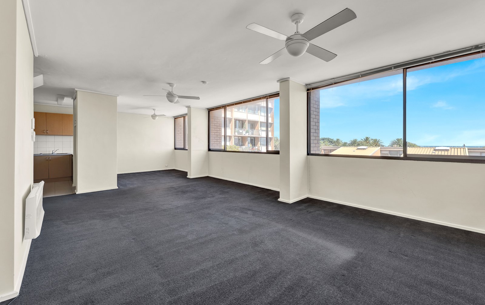 Gallery: 28/343 Beaconsfield Parade