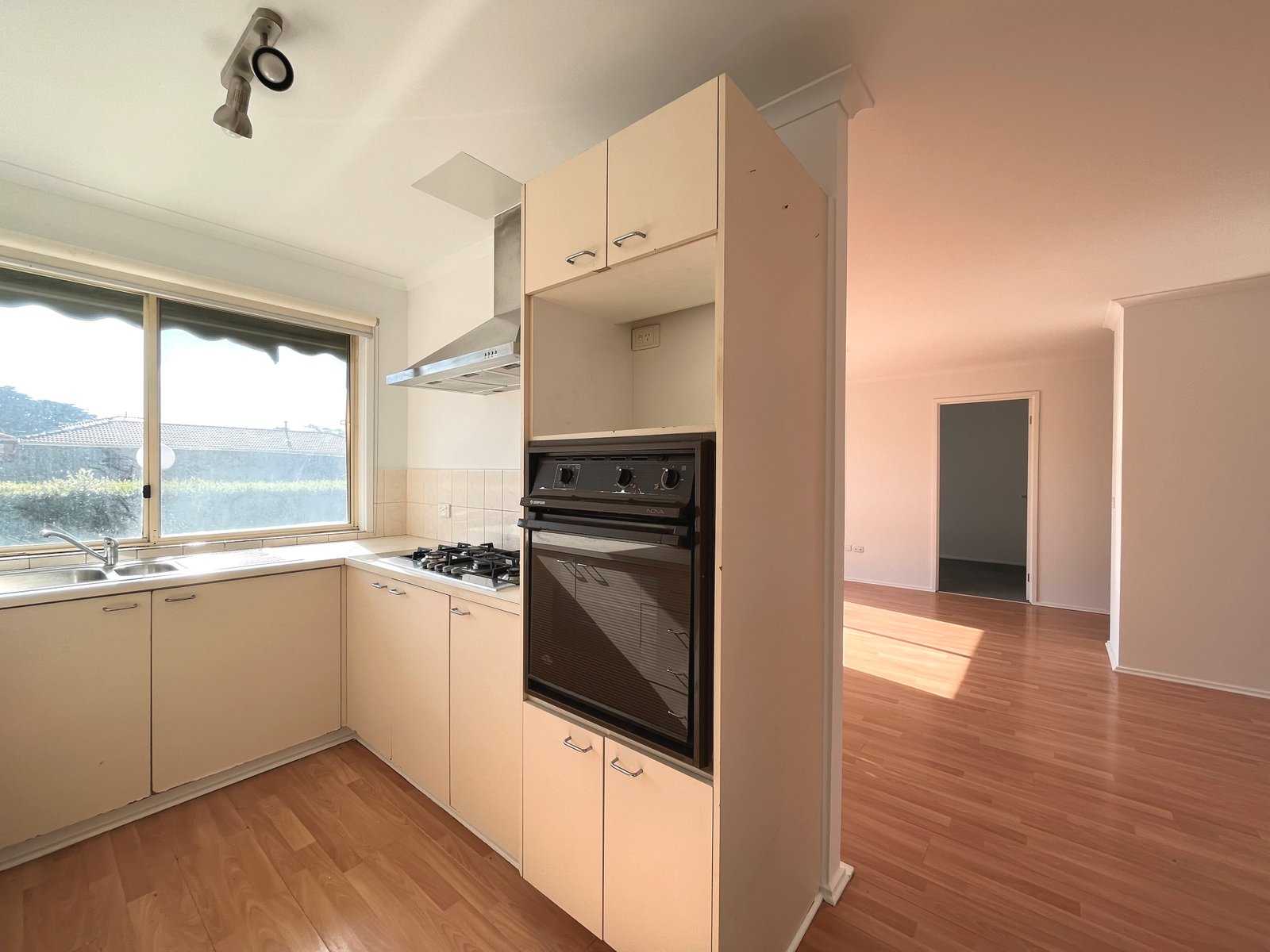 Gallery: 28/36-44 Bourke Road
