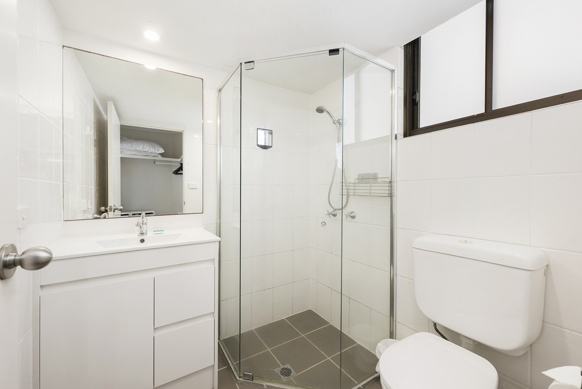28/37 Albatross Avenue Mermaid Beach 12