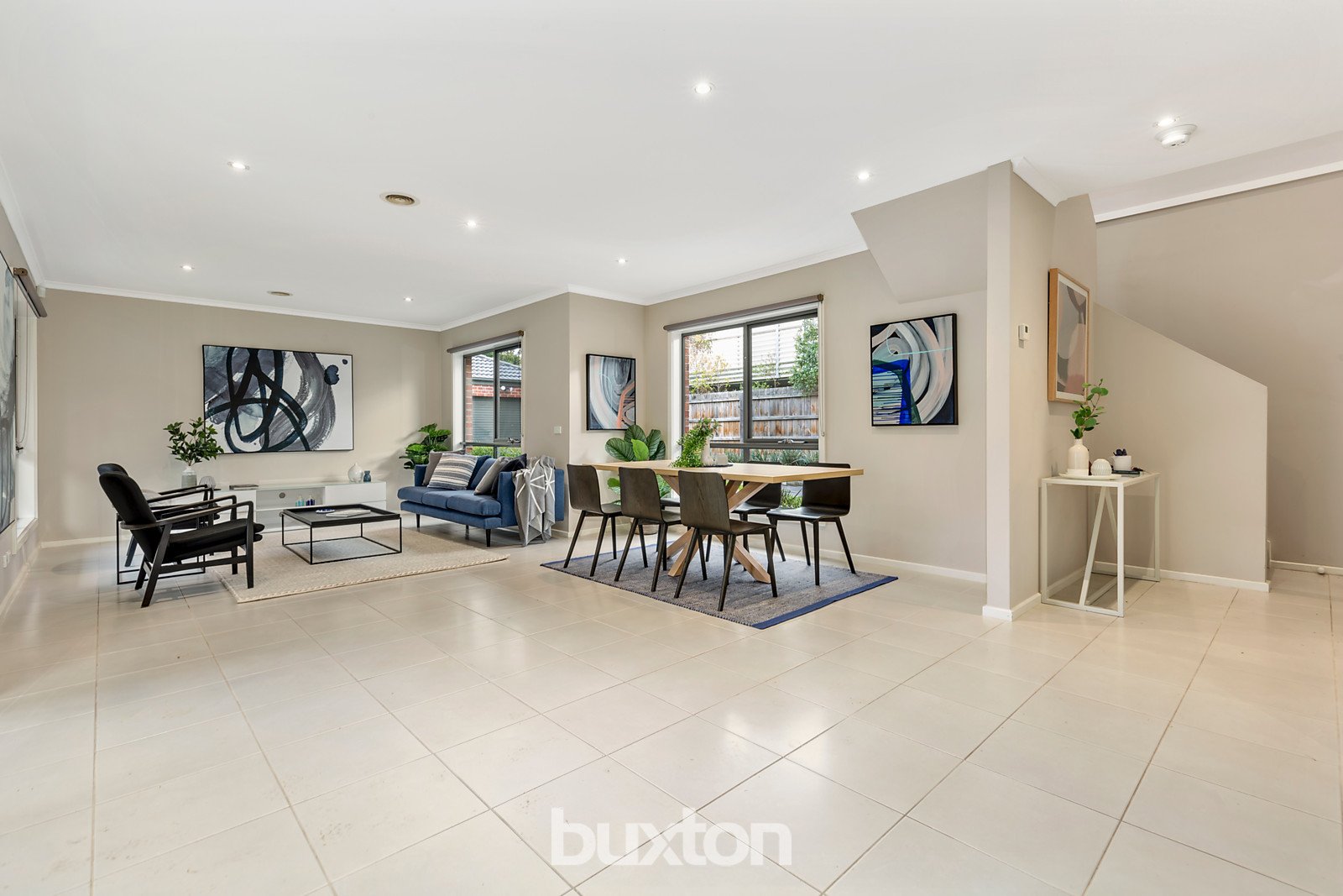 Gallery: 2/84 Ferntree Gully Road