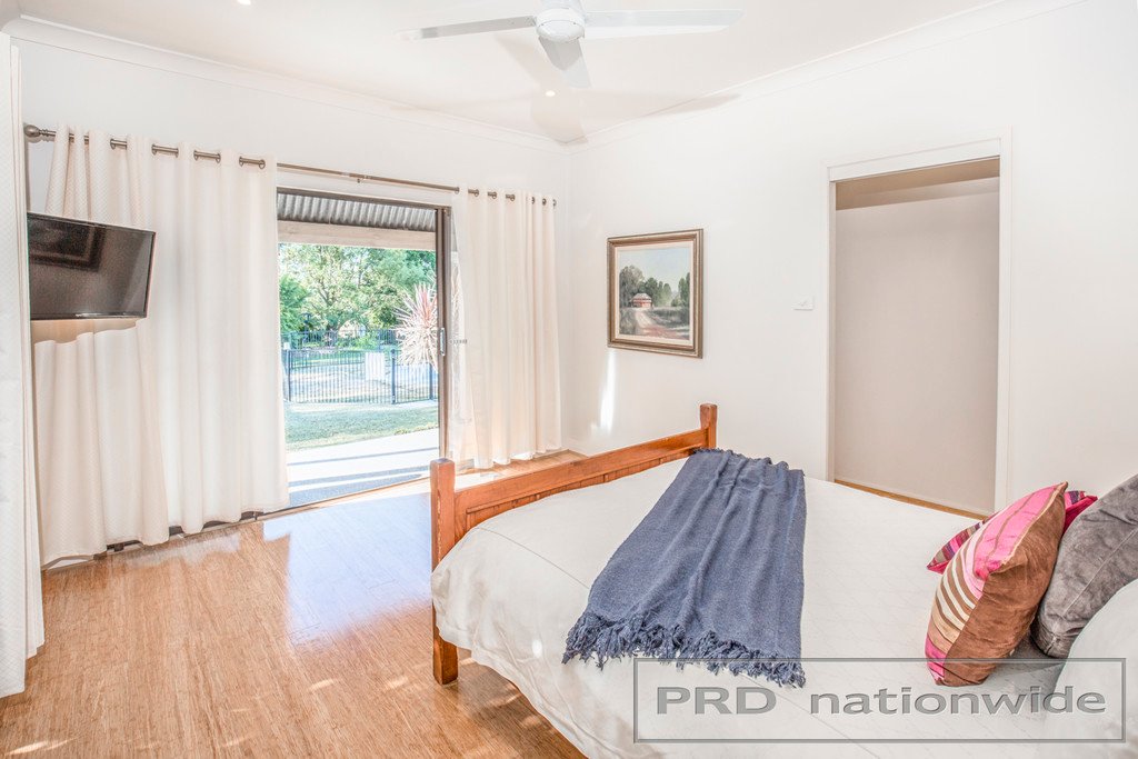 284 Gresford Road PATERSON 13