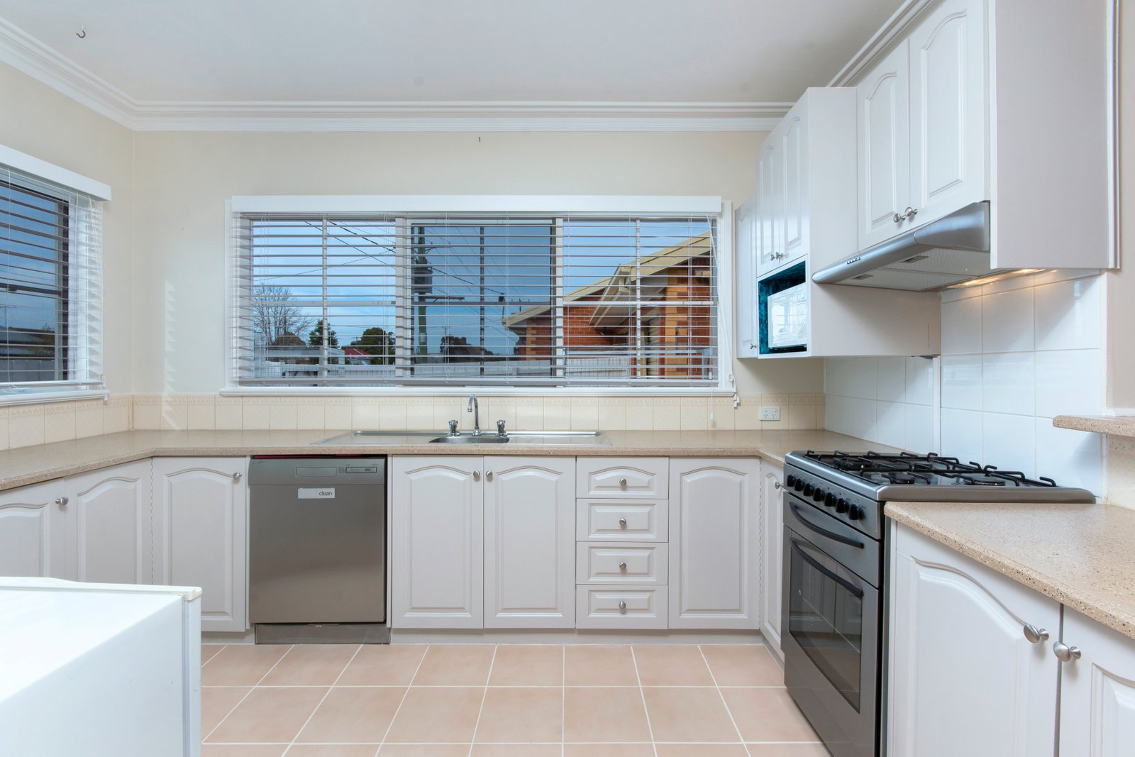 Gallery: 284 Myers Street