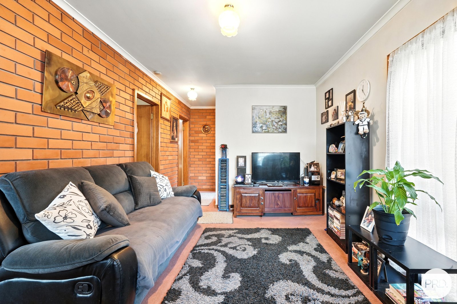 2/84 Tolosa Street GLENORCHY 12