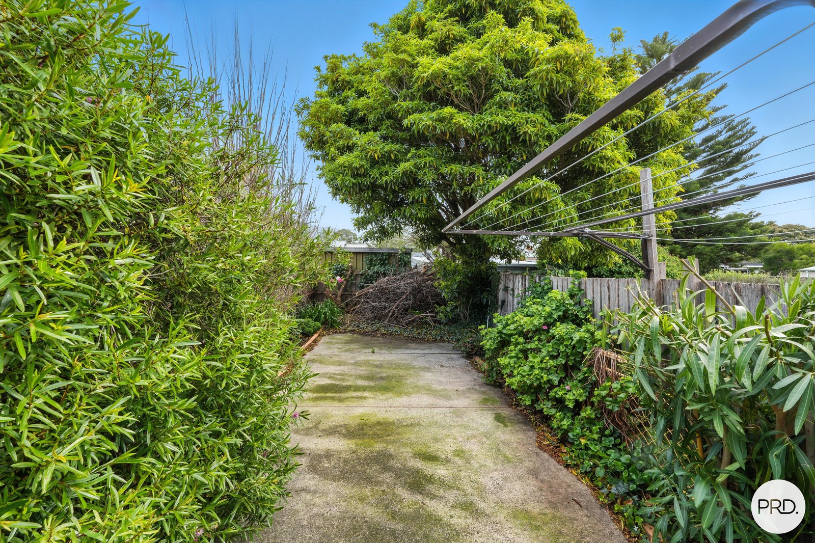 2/84 Tolosa Street GLENORCHY 19