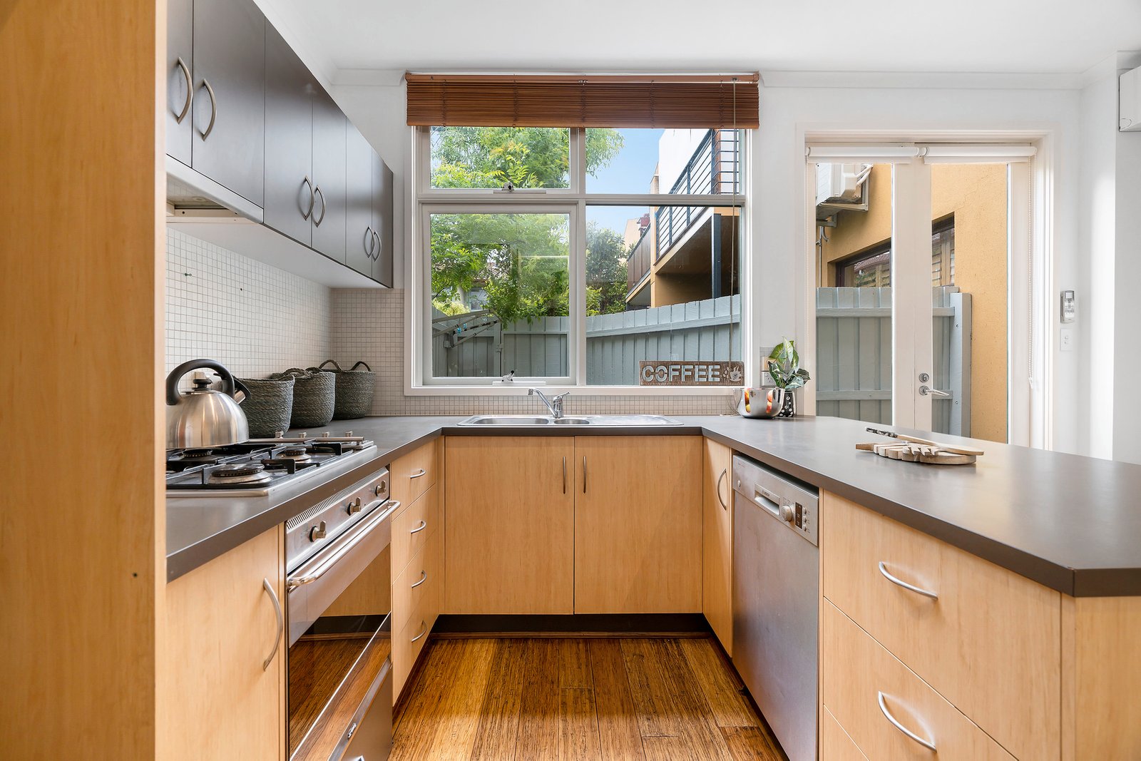 Real Estate and Property in 2/848 Glen Huntly Road, Caulfield South, VIC