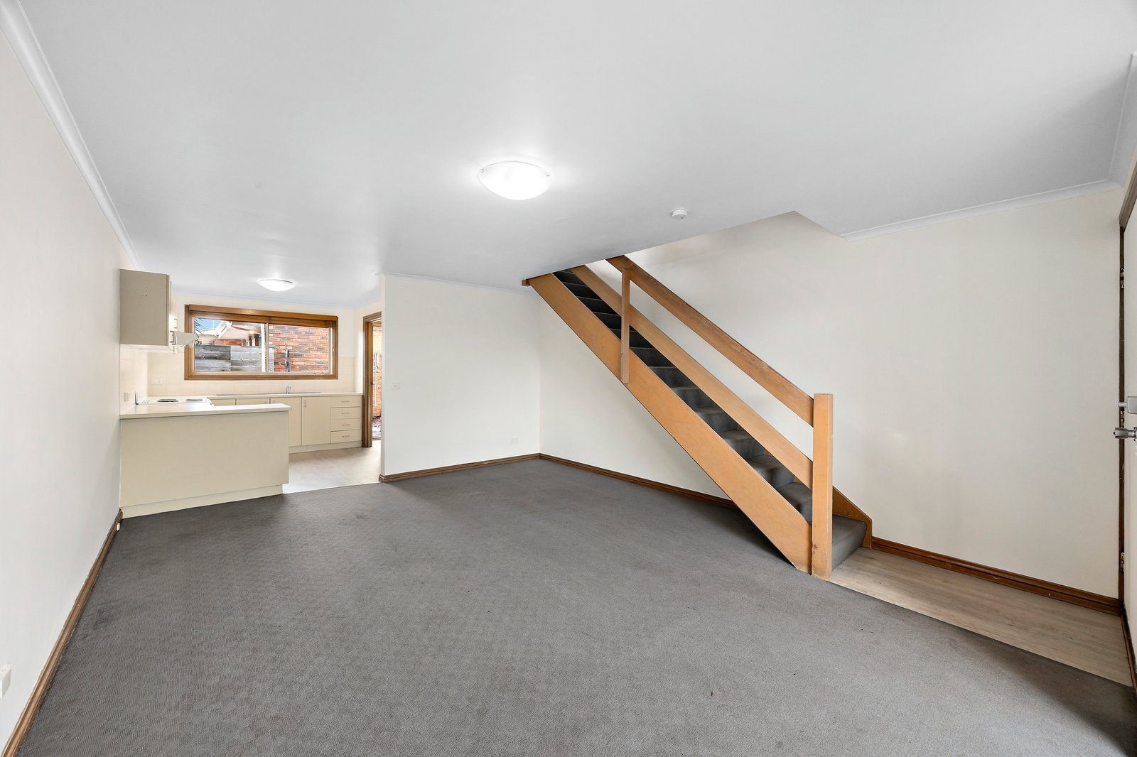 Gallery: 2/85-86 Nepean Highway