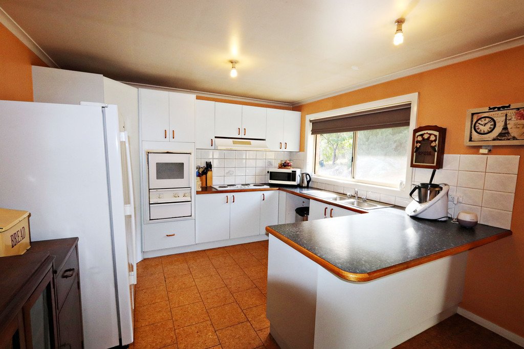285 Elliott Way TUMBARUMBA 6