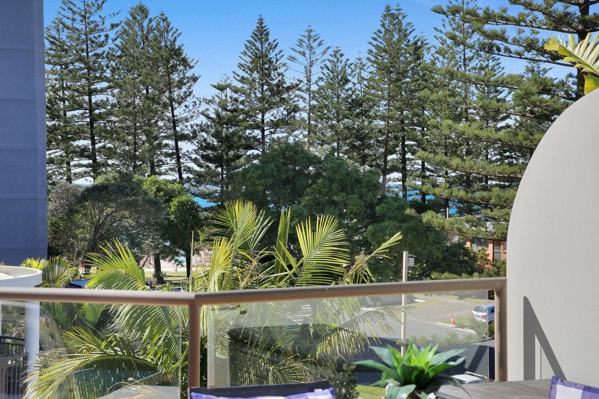 28/5 Fourth Avenue Burleigh Heads 8