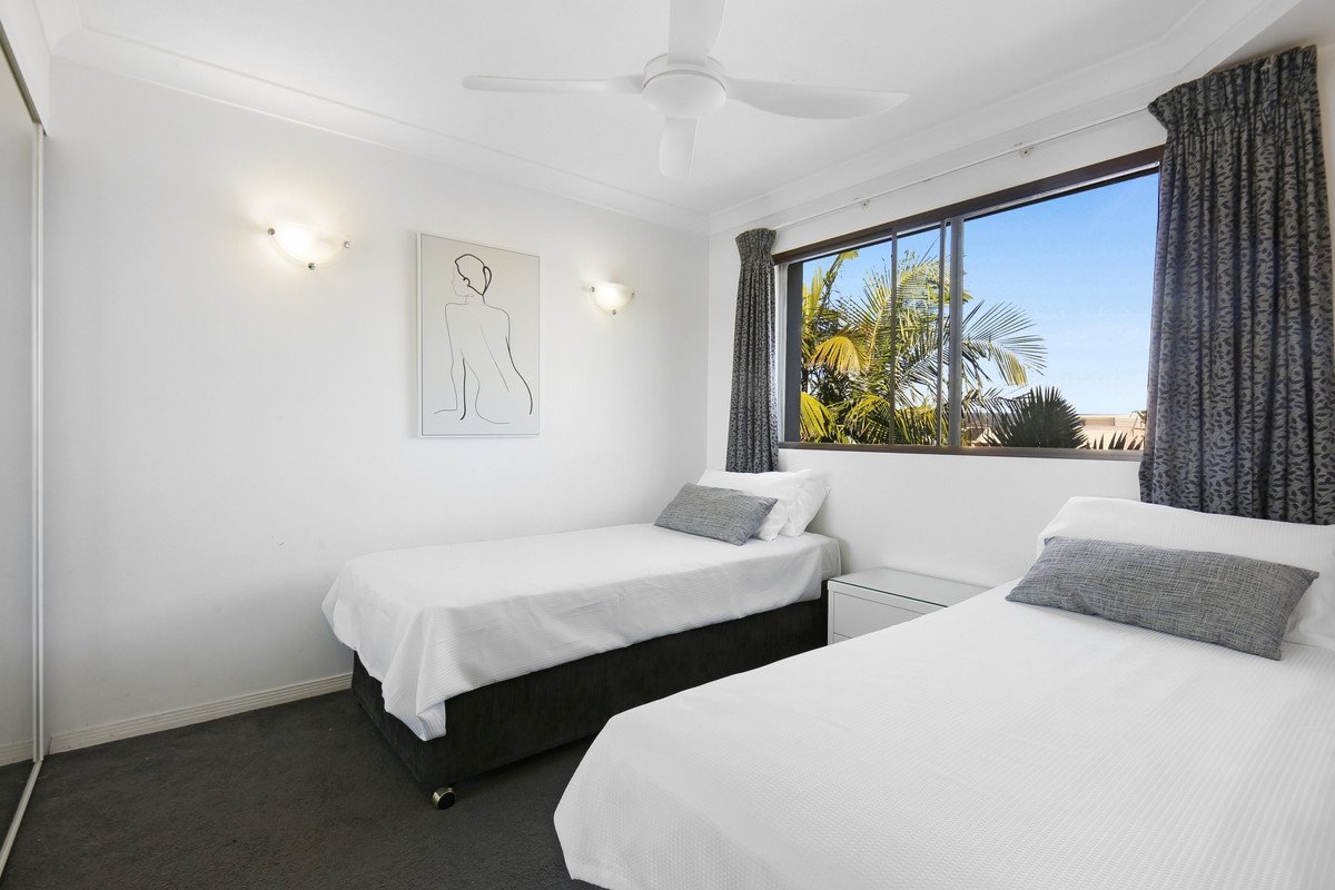28/5 Fourth Avenue Burleigh Heads 13