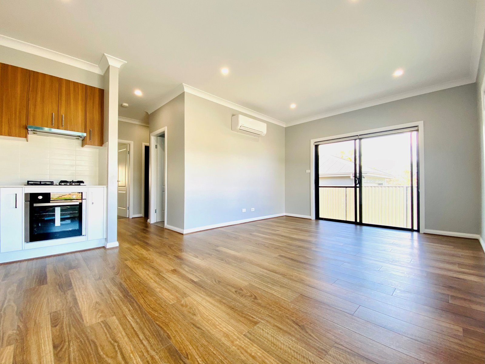 2/85 Hillvue Road TAMWORTH 2