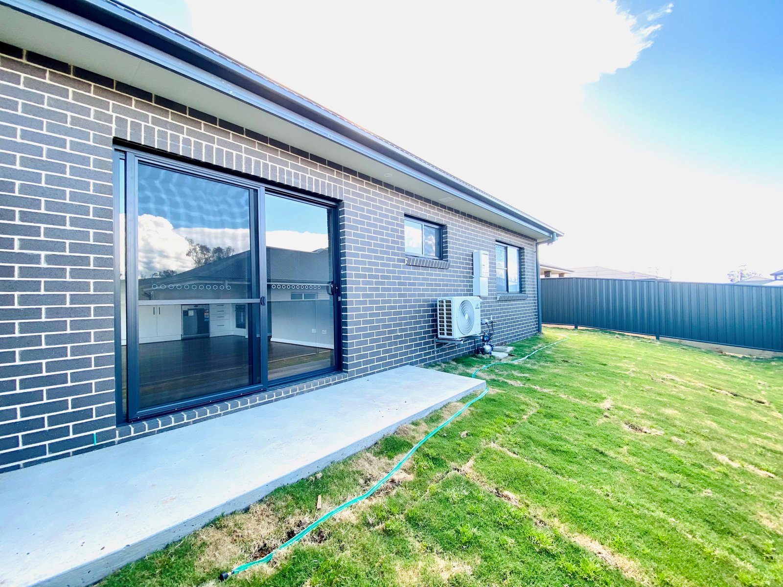 2/85 Hillvue Road TAMWORTH 10