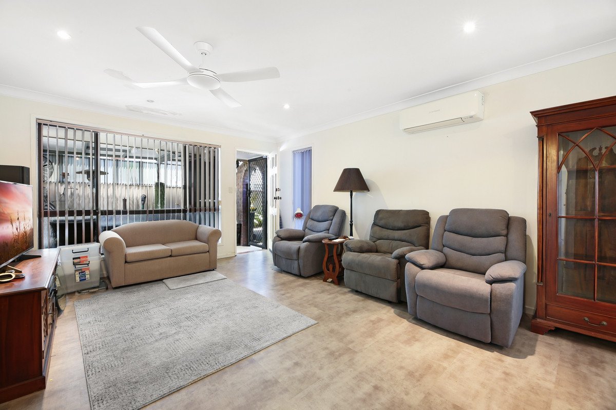 2/85 Mountain View Avenue Miami 5