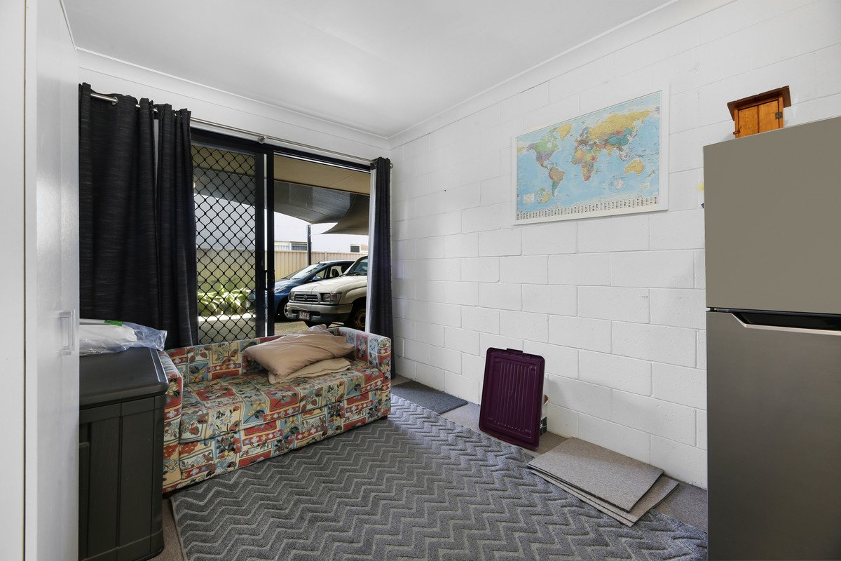 2/85 Mountain View Avenue Miami 15