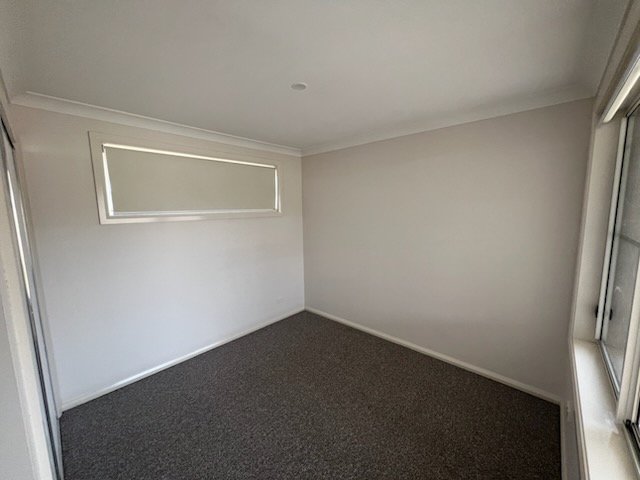 2/86 Marathon Street TAMWORTH 3
