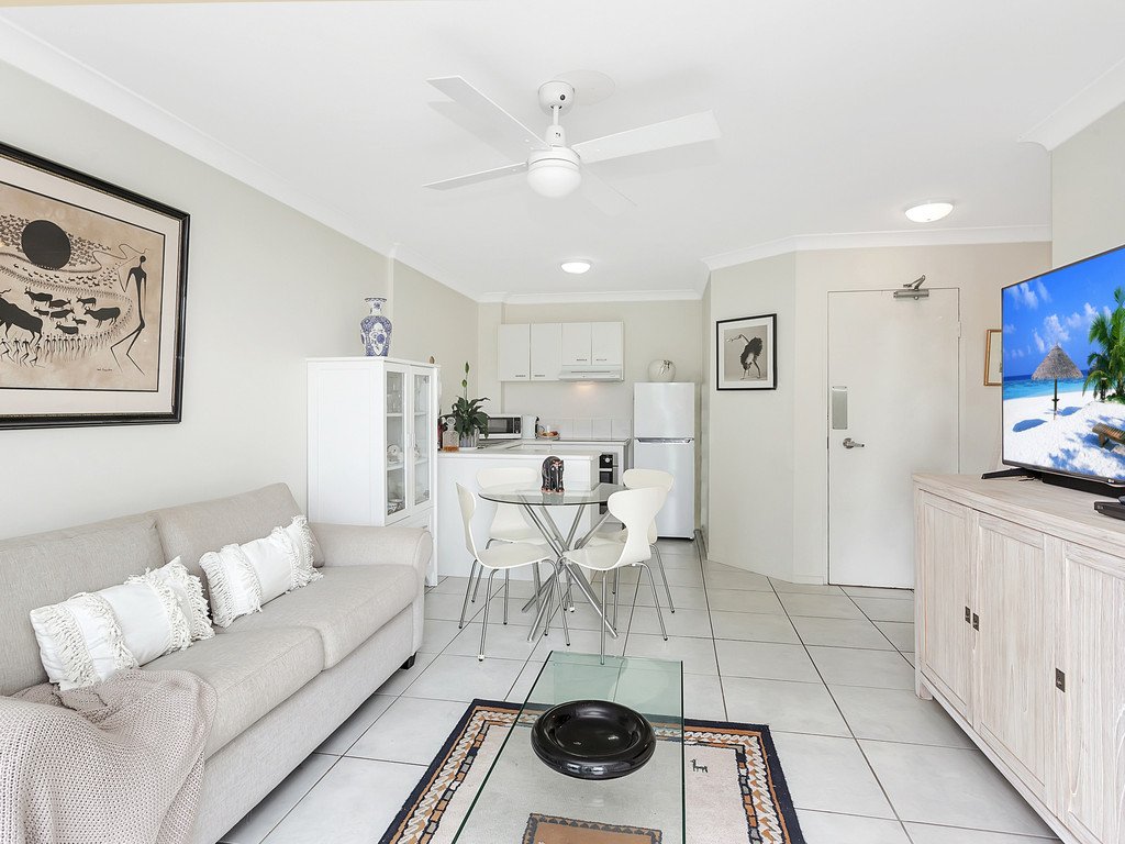 286/35 Palm Avenue SURFERS PARADISE 6
