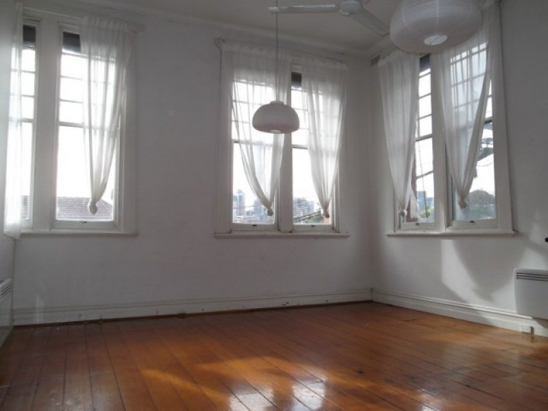 Gallery: 286A Ferrars Street