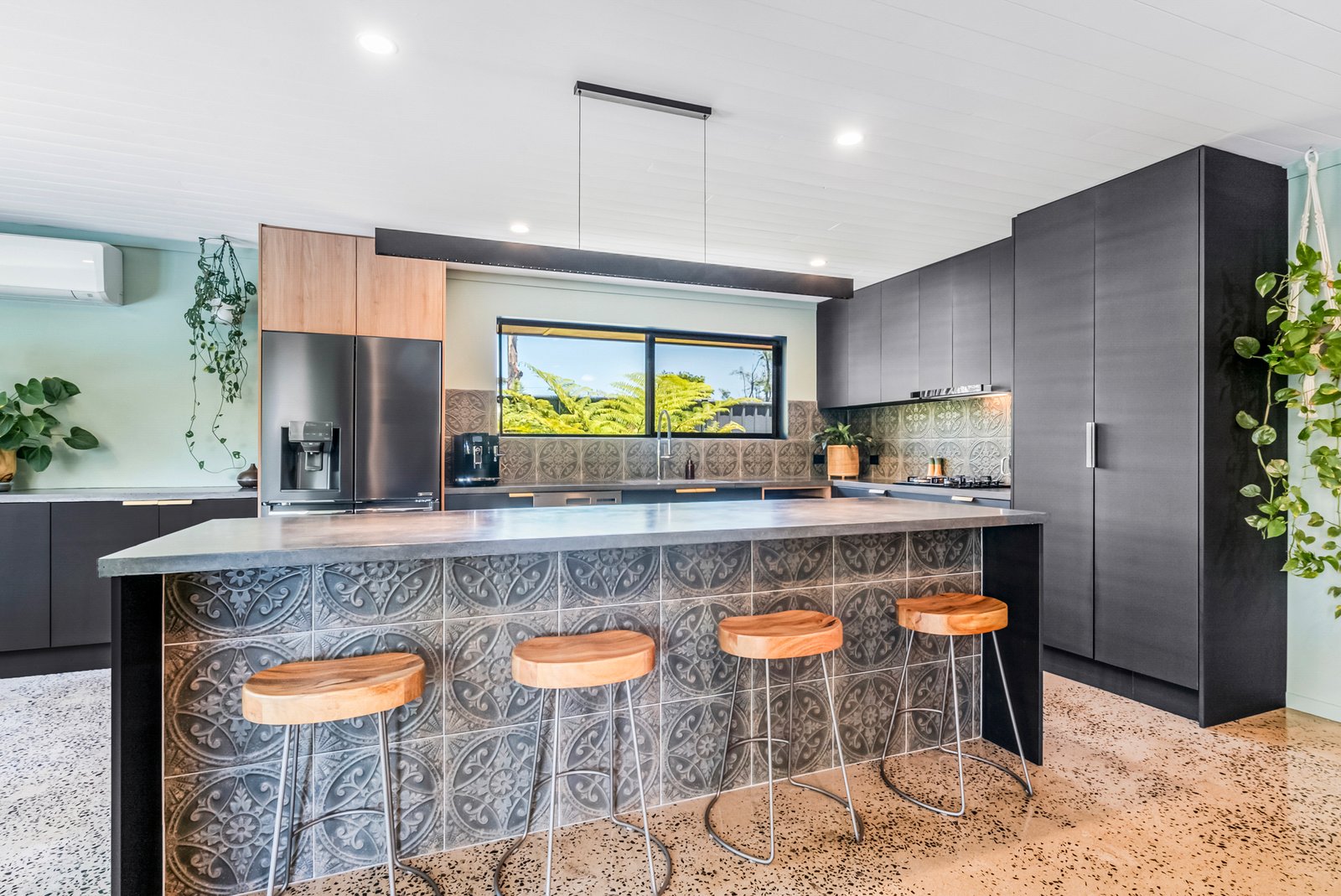 2/87 Jacaranda Avenue TWEED HEADS WEST 5