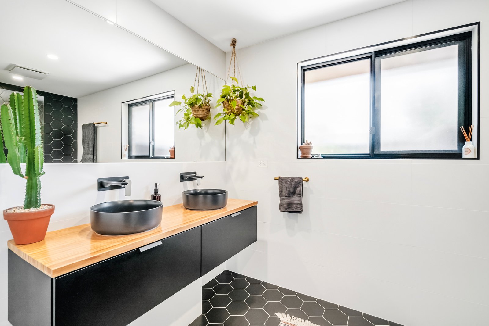 2/87 Jacaranda Avenue TWEED HEADS WEST 7