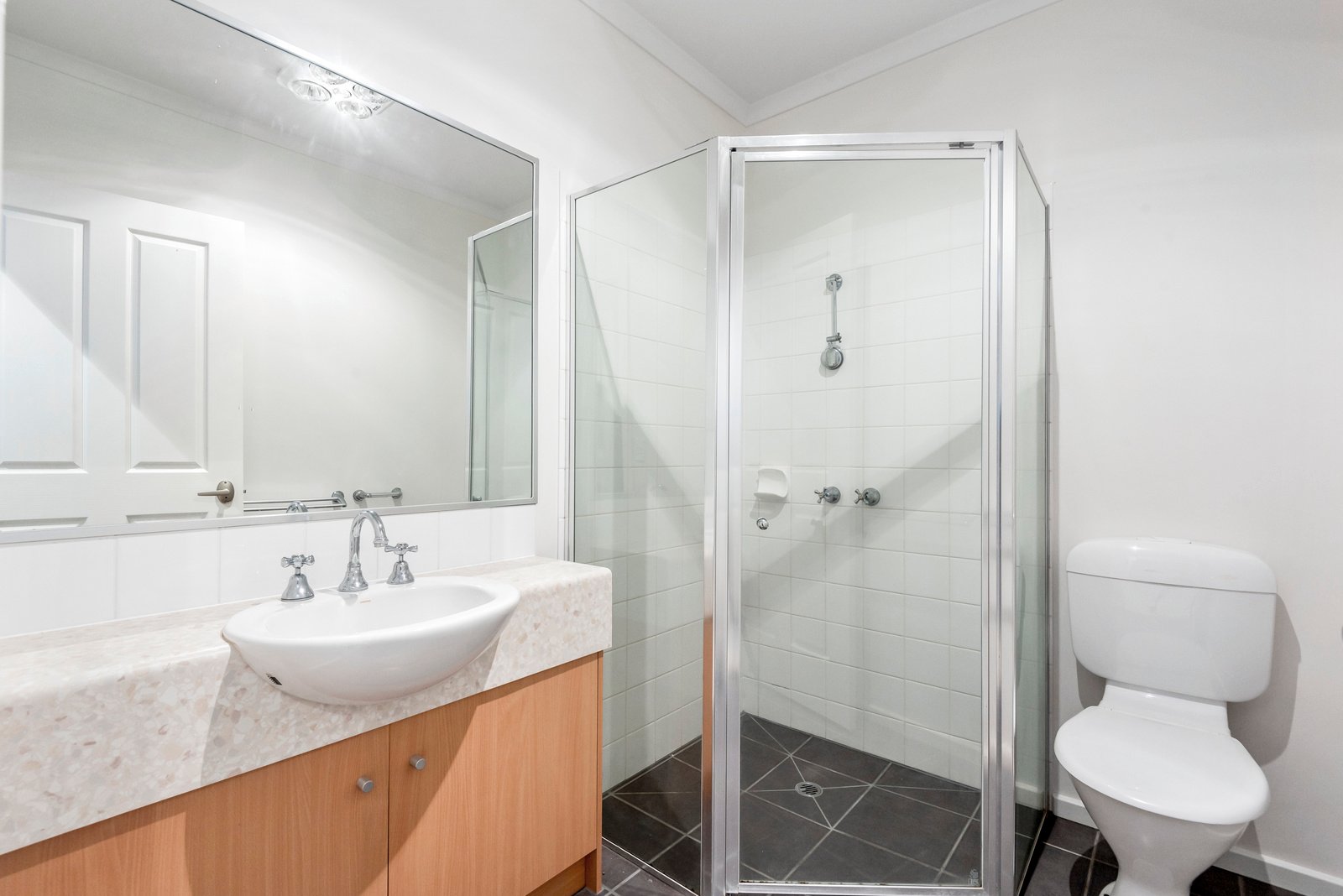 Real Estate and Property in 2/87 Orton Street, Ocean Grove, VIC