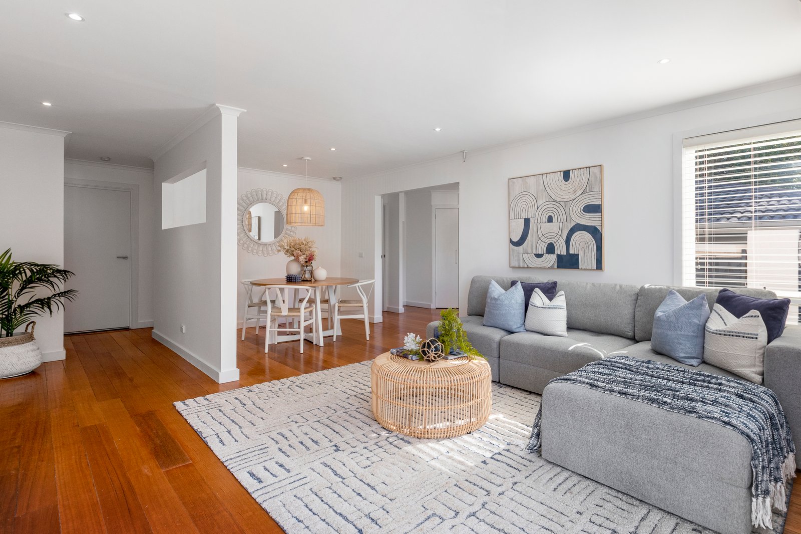 Gallery: 2/87 Thomas Street