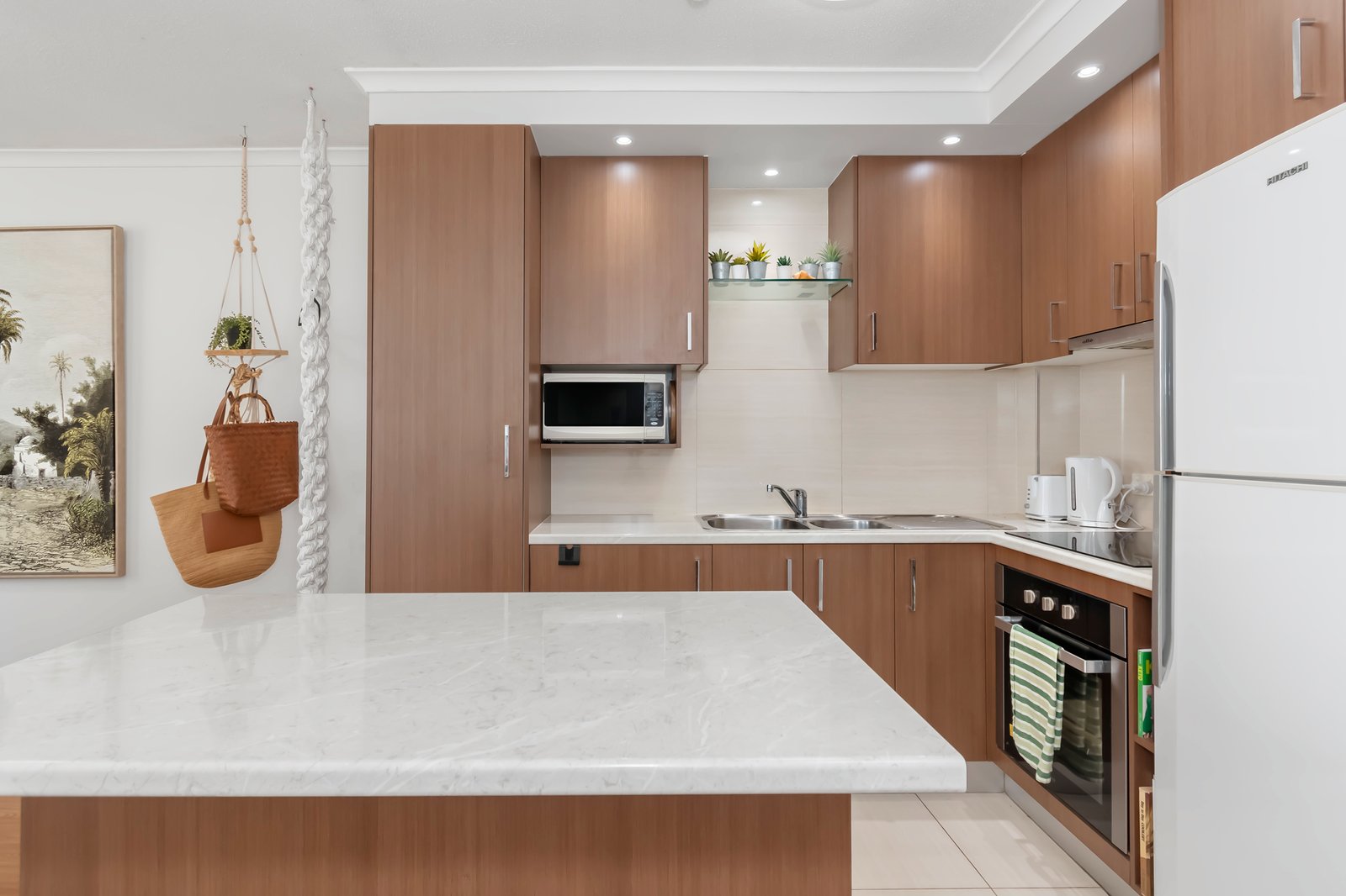 28/7 View Avenue SURFERS PARADISE 5