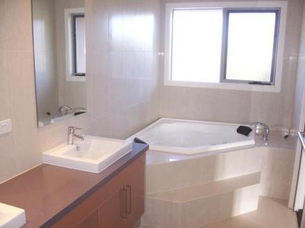 Gallery: 2/870 Hampton Street