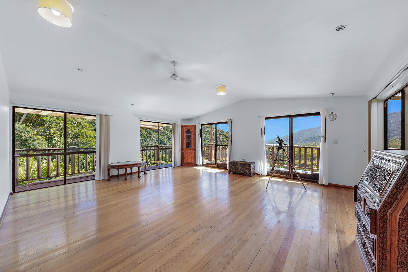 2870 Shute Harbour Road FLAMETREE 3