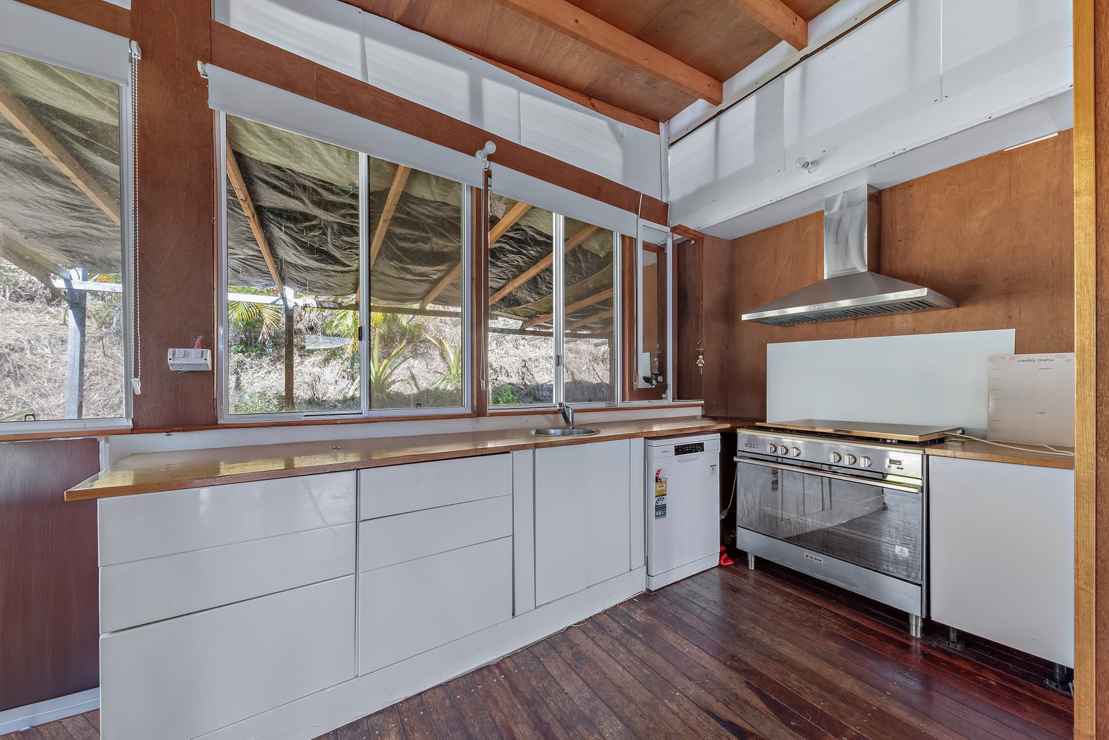 2870 Shute Harbour Road FLAMETREE 5