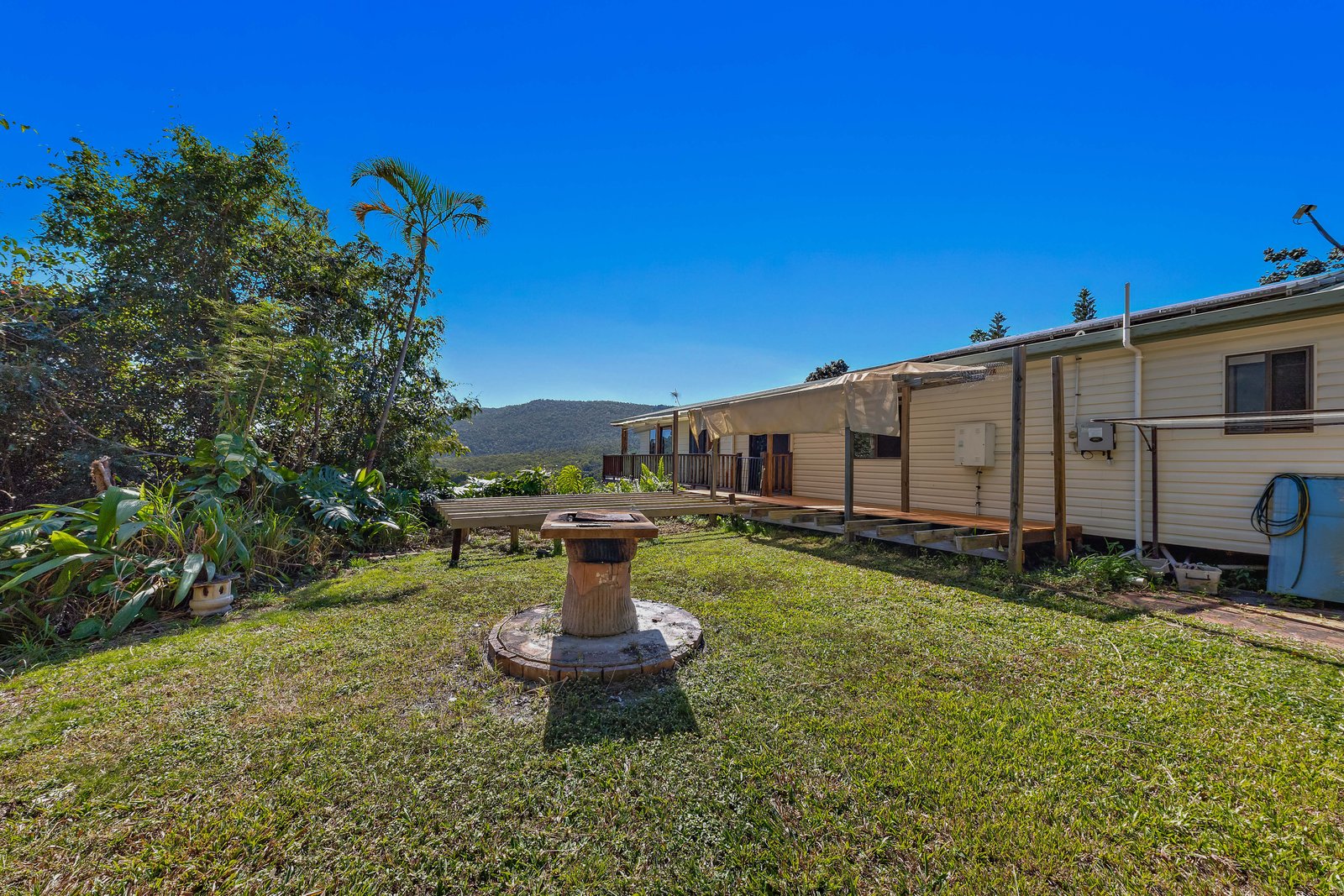 2870 Shute Harbour Road FLAMETREE 13