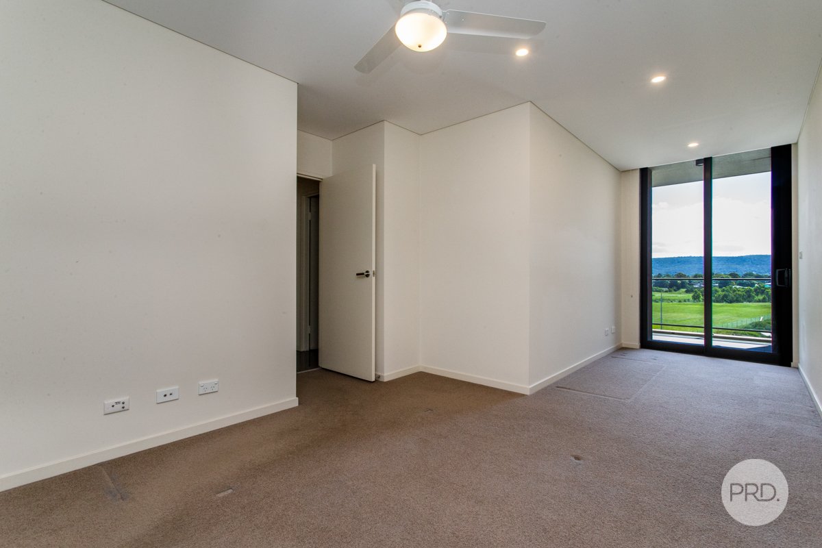 28/8 John Tipping Grove PENRITH 6