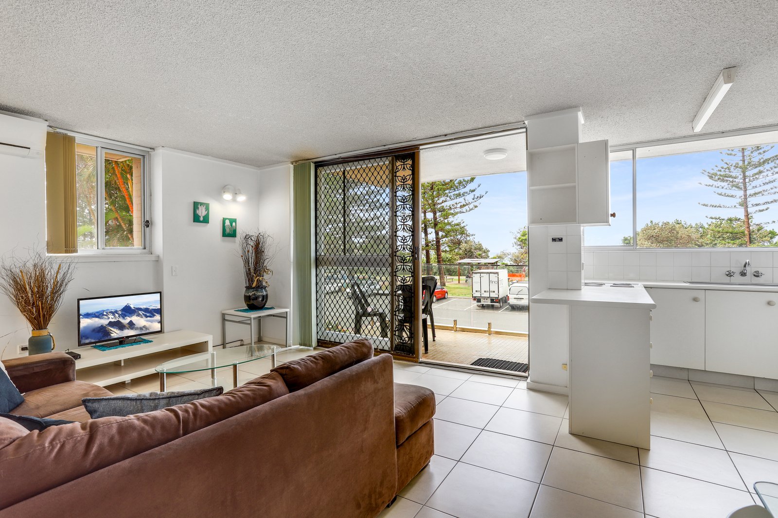 2/88 The Esplanade BURLEIGH HEADS 2