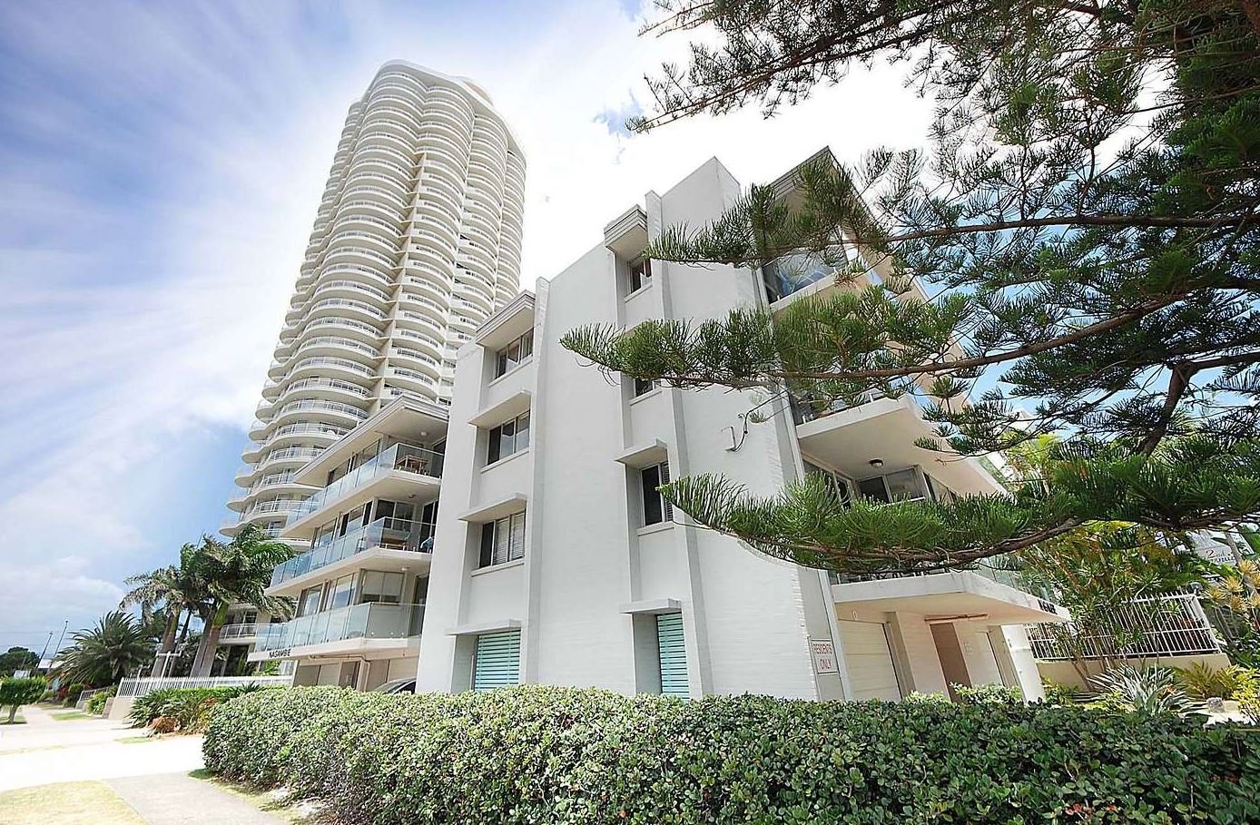 2/88 The Esplanade BURLEIGH HEADS 3