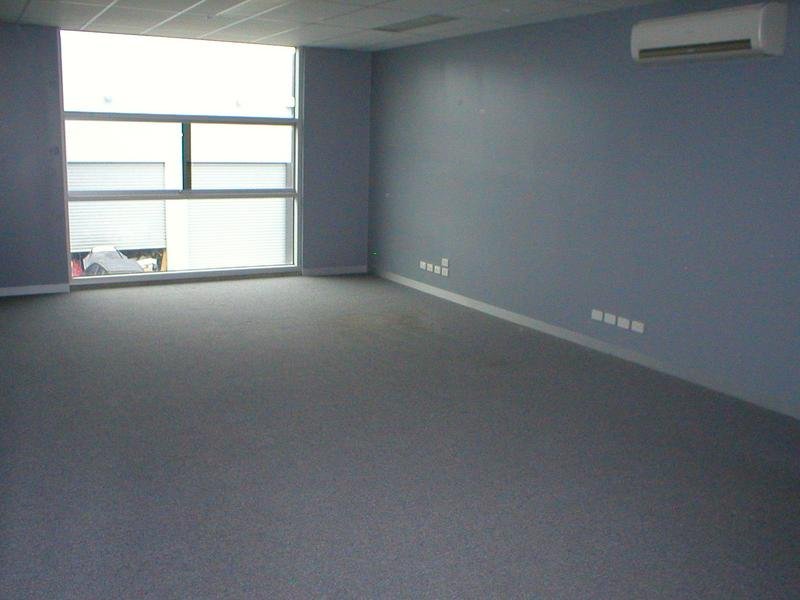 Gallery: 2/88 Wirraway Drive
