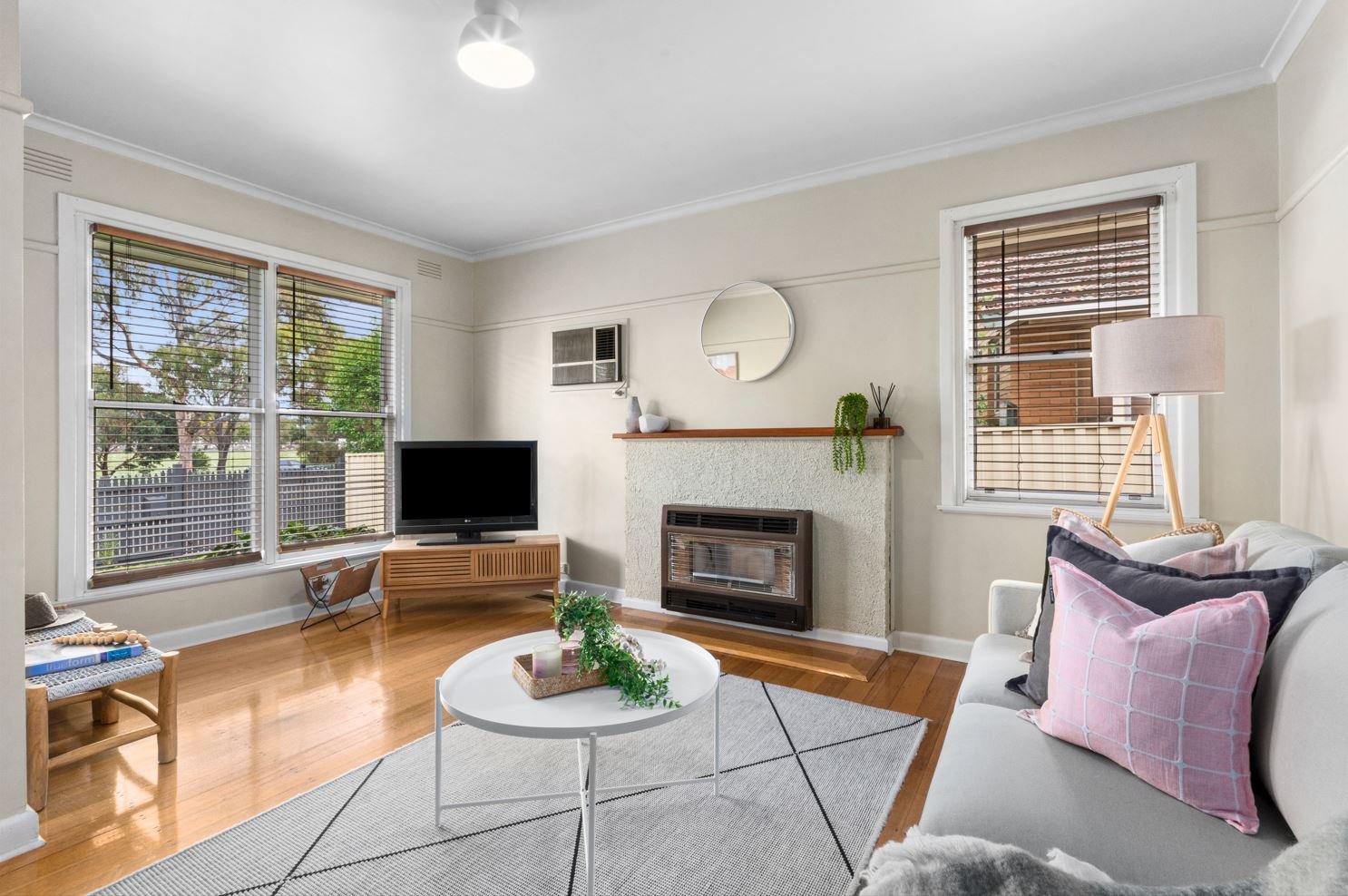 Gallery: 289 McKillop Street