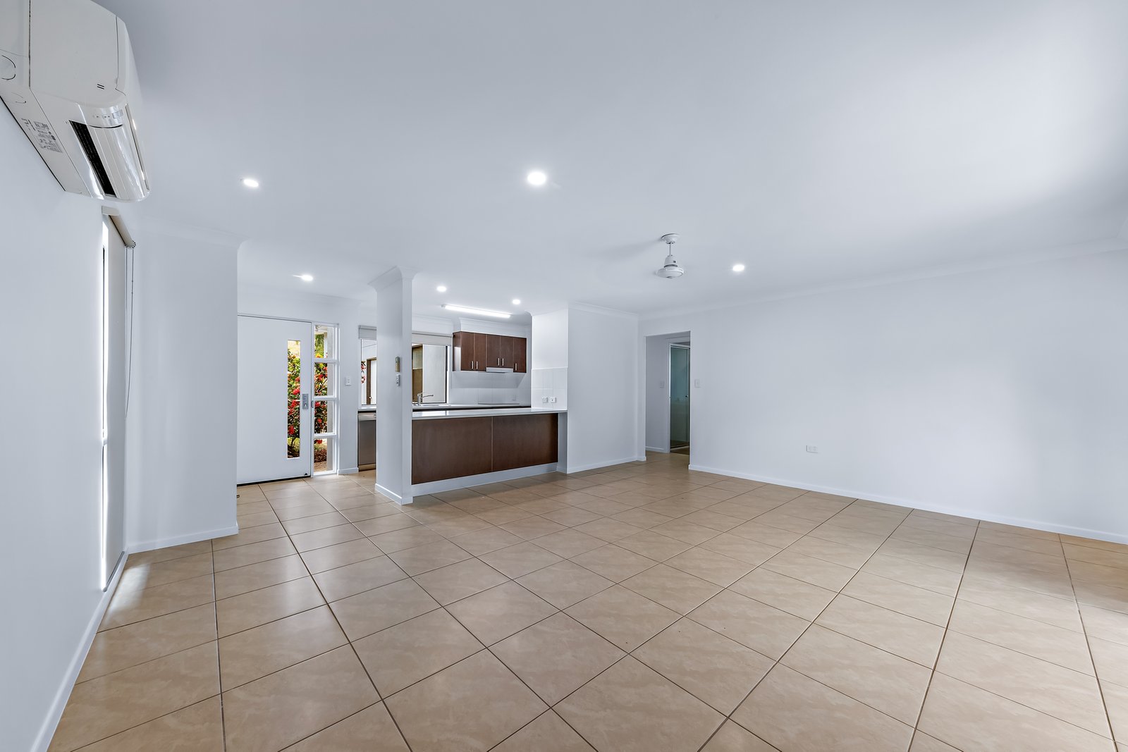 2/89 Parker Road CANNON VALLEY 5