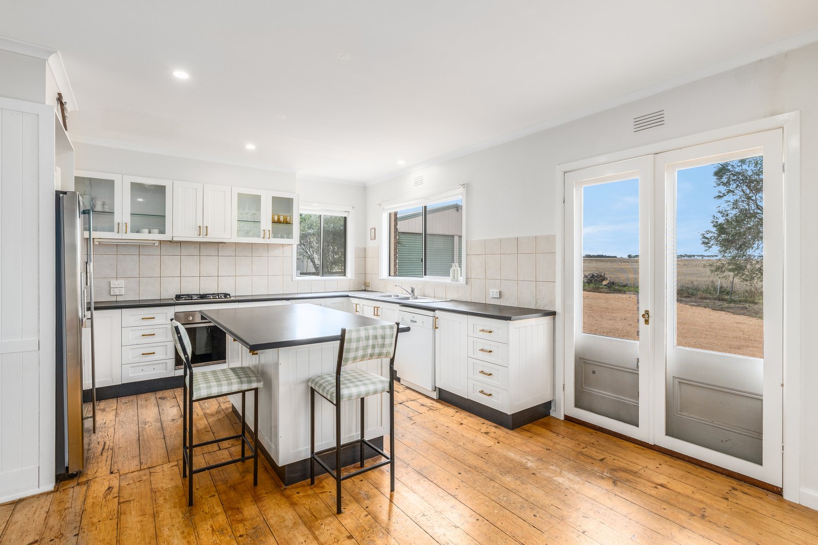 Gallery: 289 Thompson Road