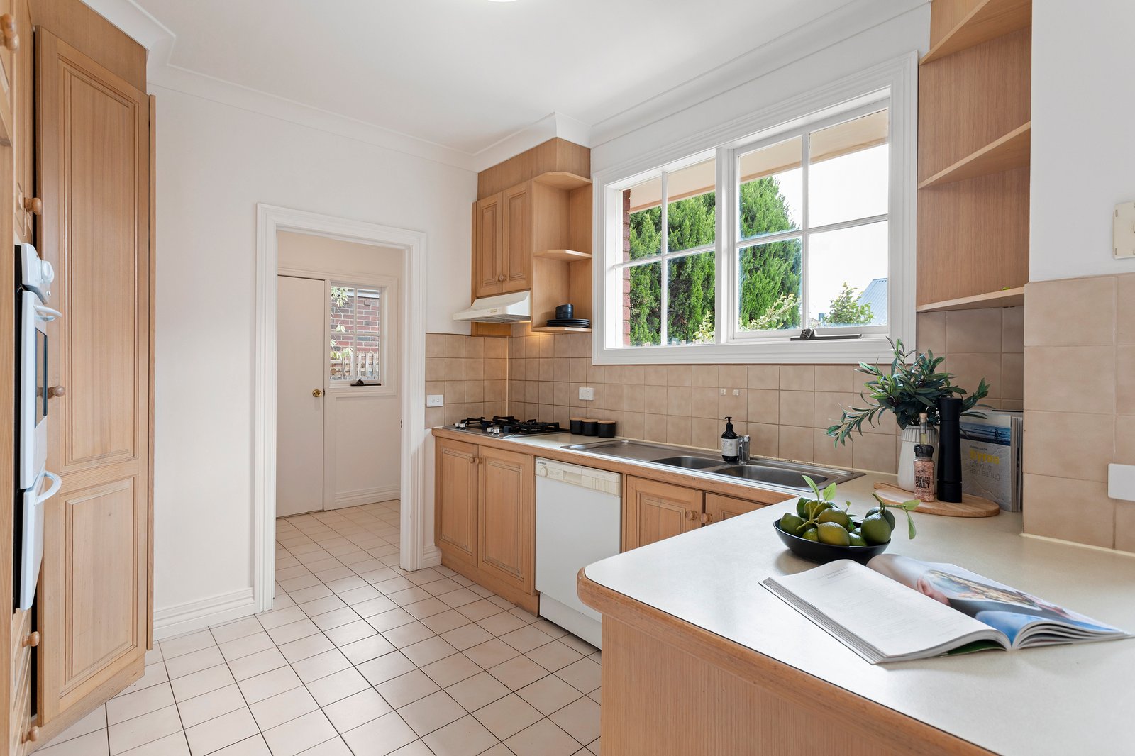 Real Estate and Property in 2/89 Wheatley Road, Mckinnon, VIC